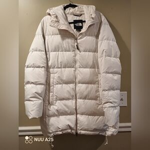 North Face Women’s 550 Cream Jacket